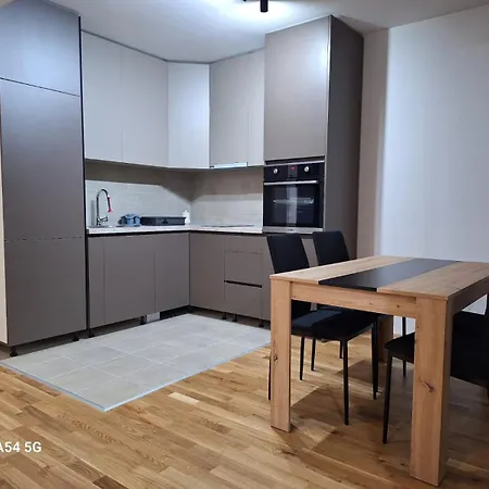 Centrala Lux * Pirot