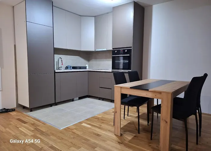 Centrala Lux * بايرت